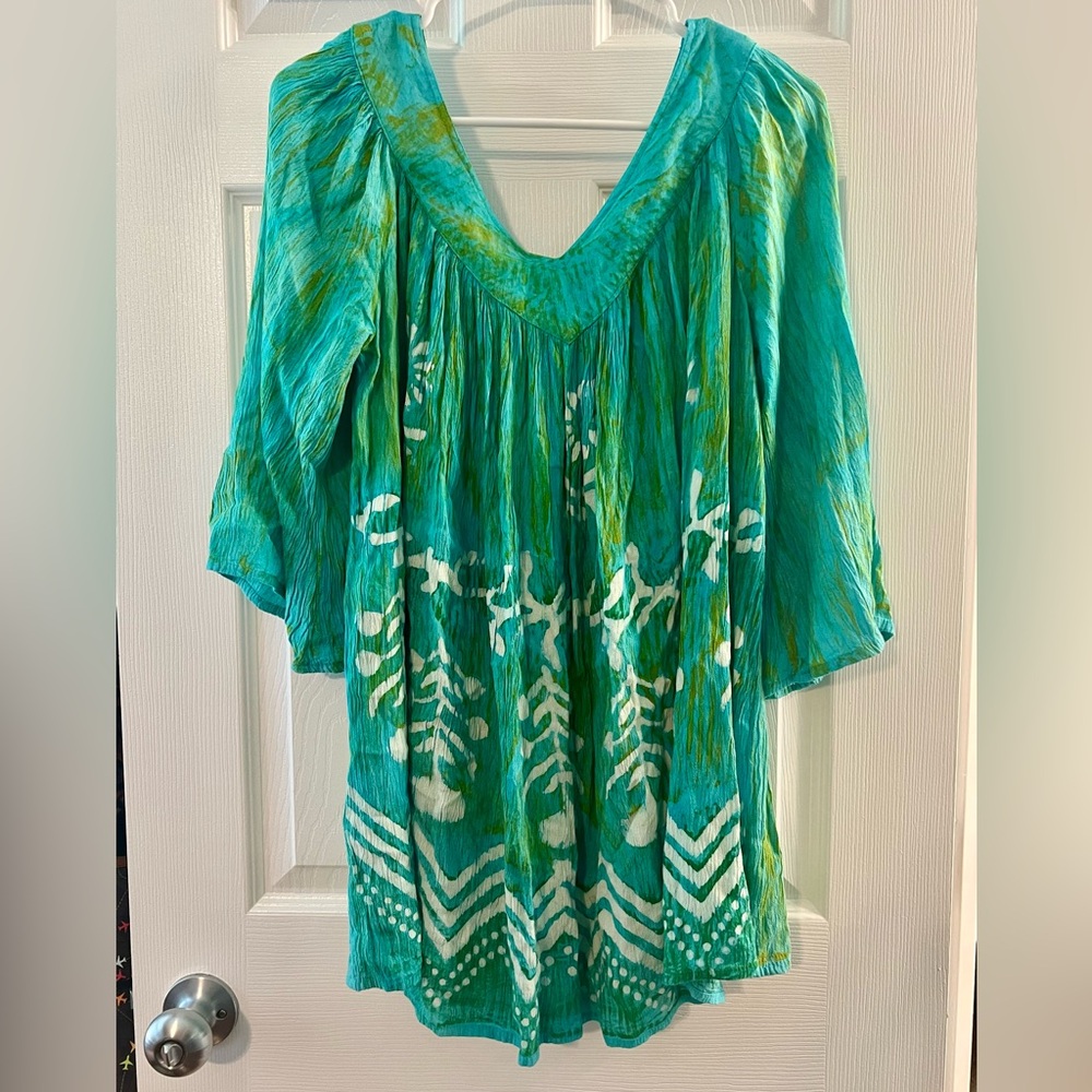 Sacred Threads Green Gold Crinkle Rayon Top OS